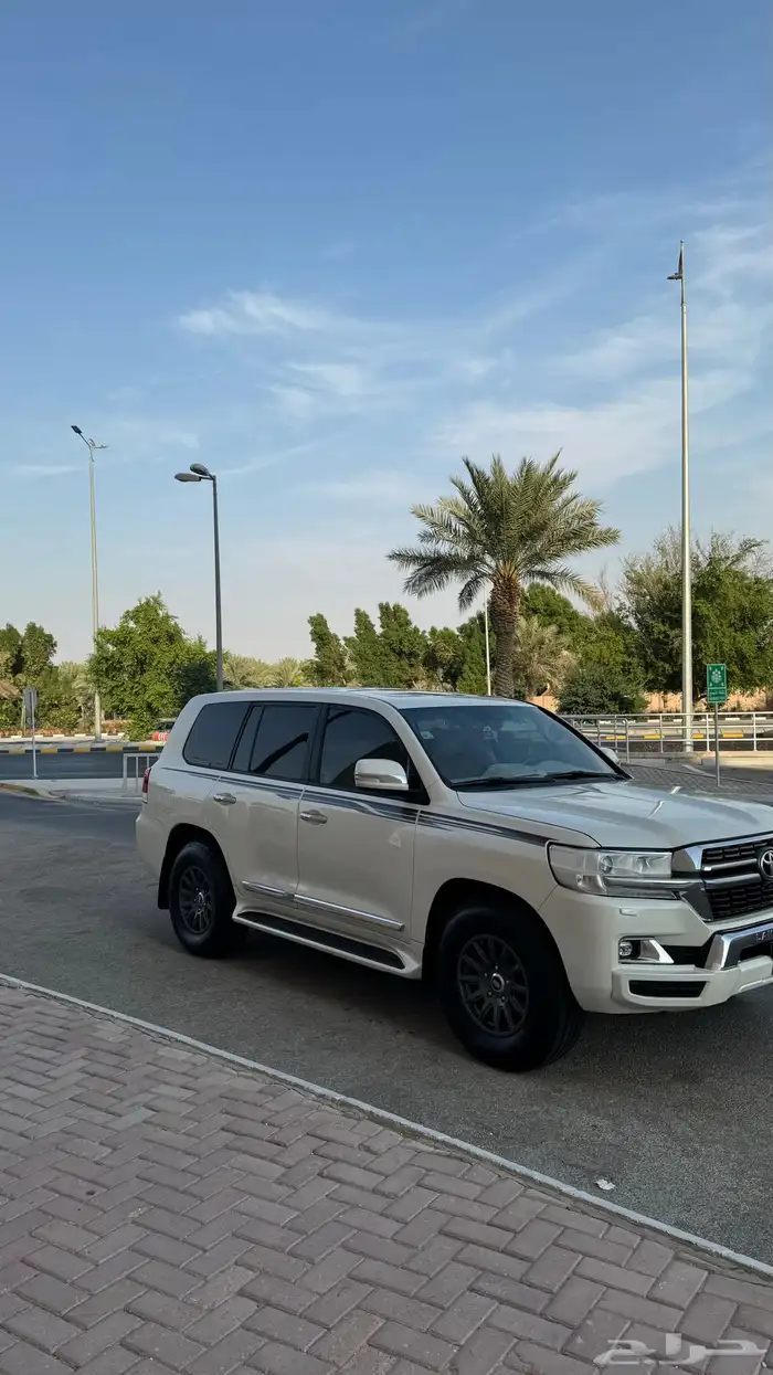 الاندكروزر2016 3