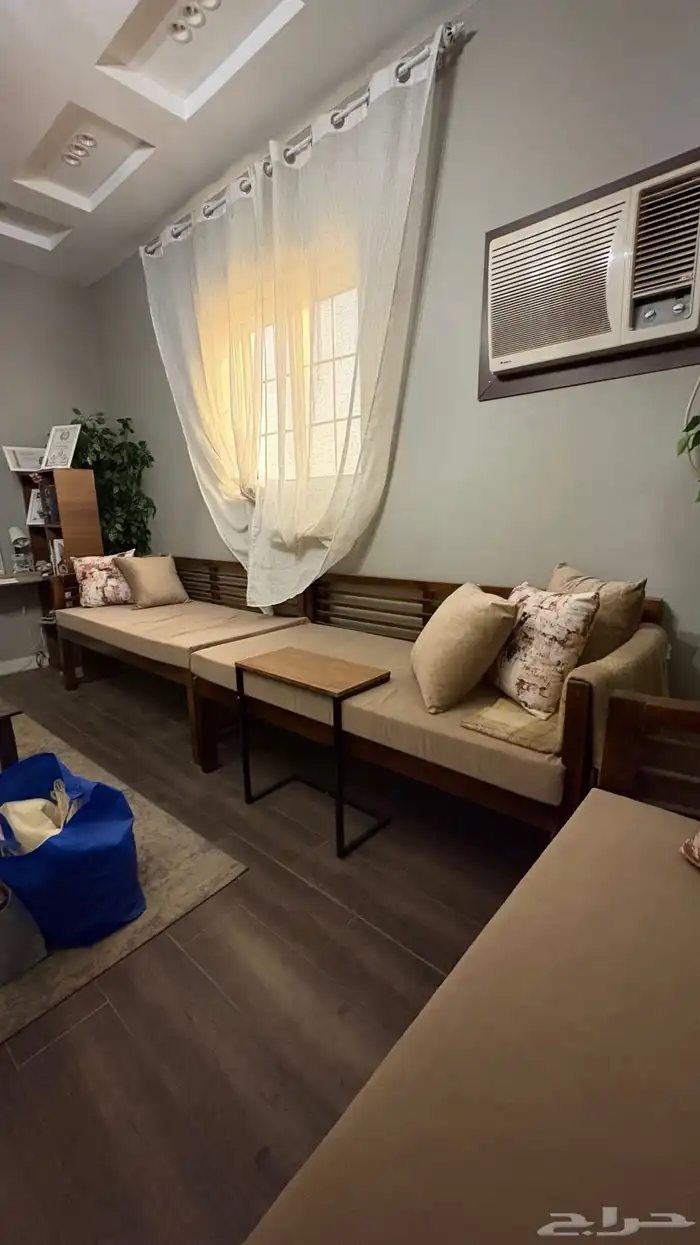 مطبخ 6متر   كراسي خشب مع طاوله 7