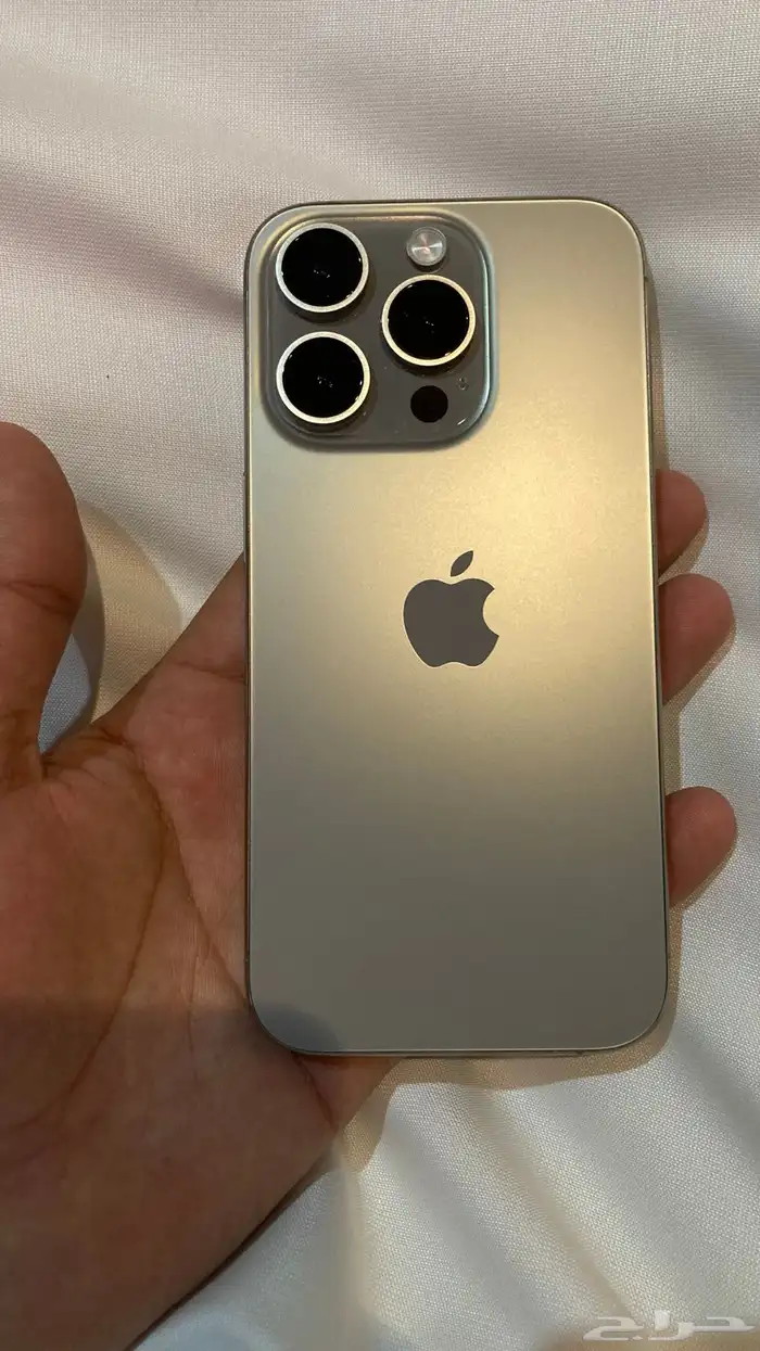 ايفون 15 برو نضيف جدا 128 0