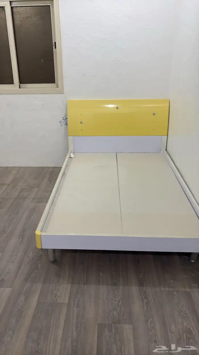 هيكل سرير وتسريحة 2