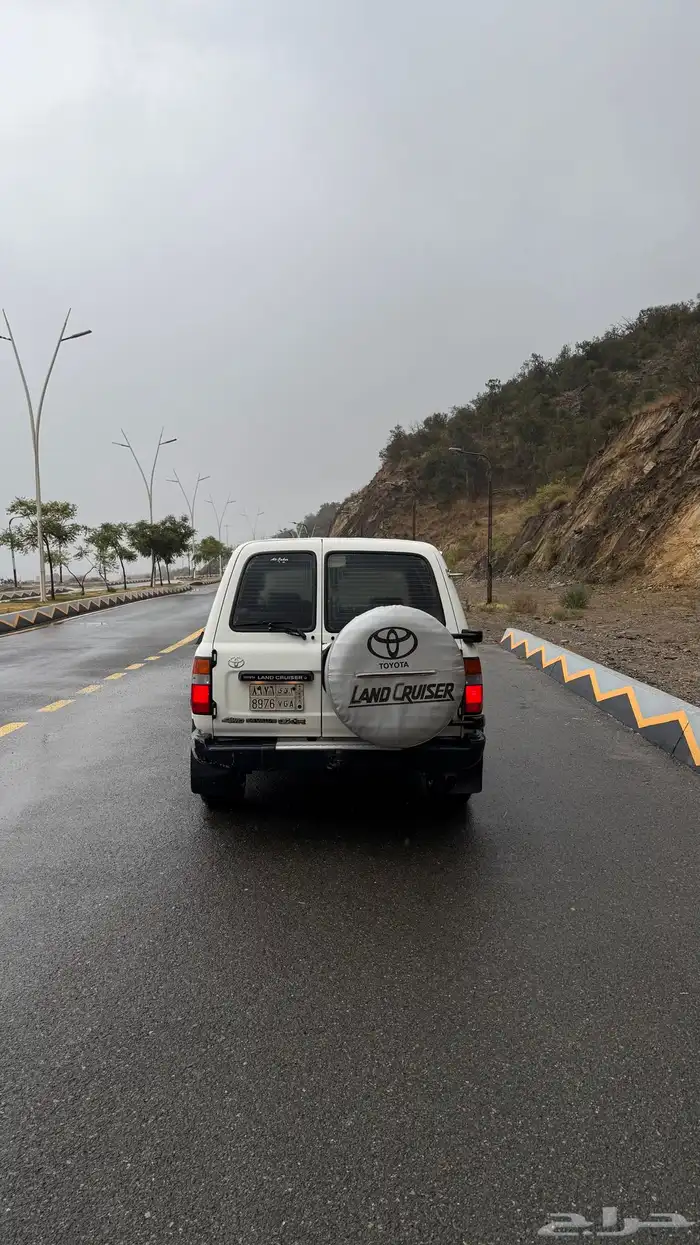 لاندكروزر 12