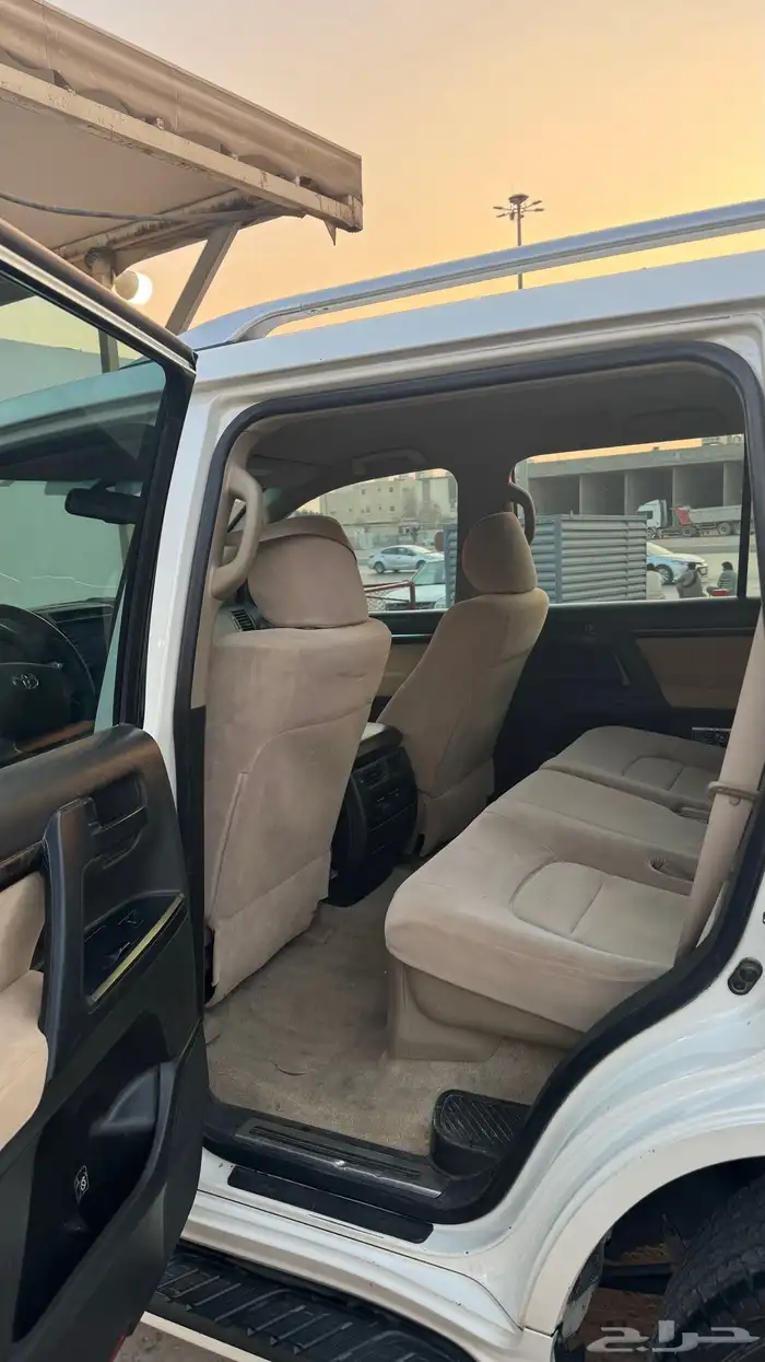 جيب جكسار مديل 2008 8