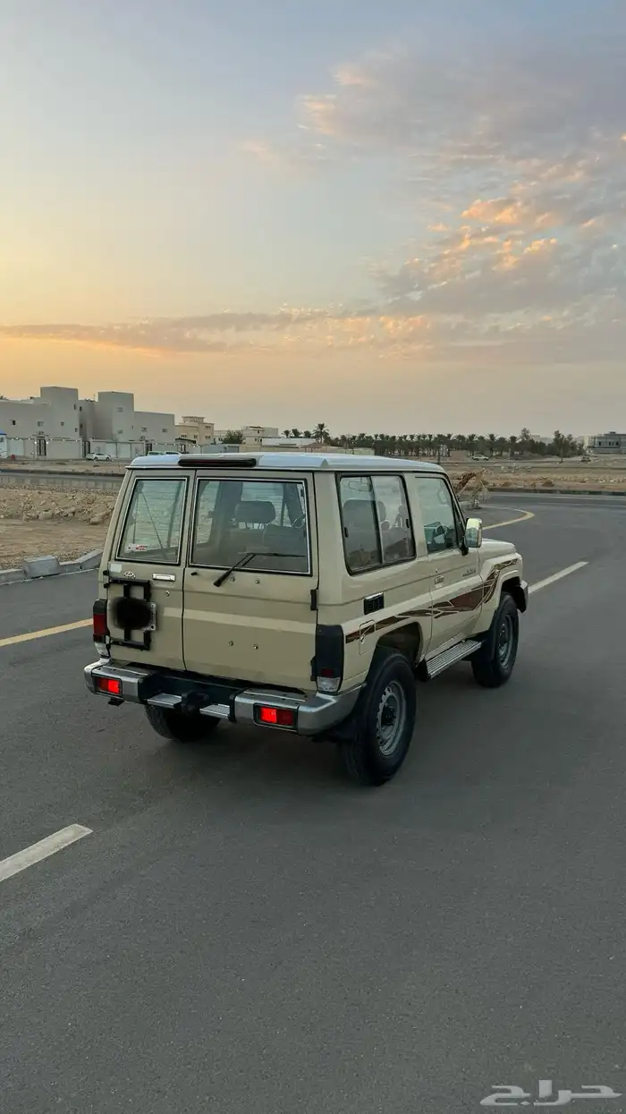 جيب ربع 2019 ( بيج ) 6