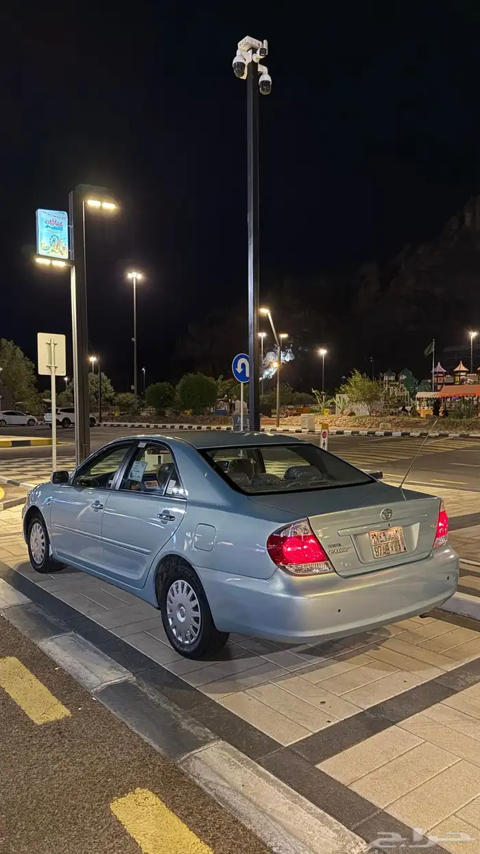 كامري 2006 اقبل بدل ربع و ازيدك 30 الف السوم 15 الف 10