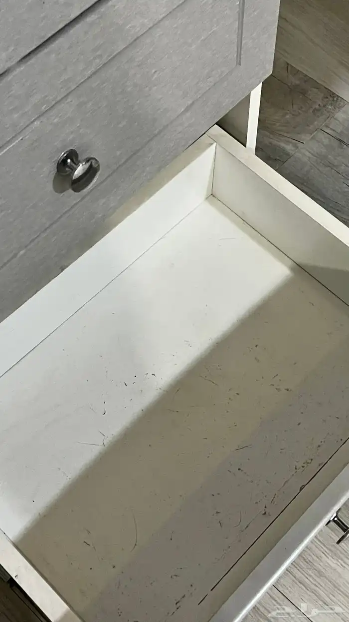 تسريحه للبيع ب 100   الادراج صعبة السحب 3