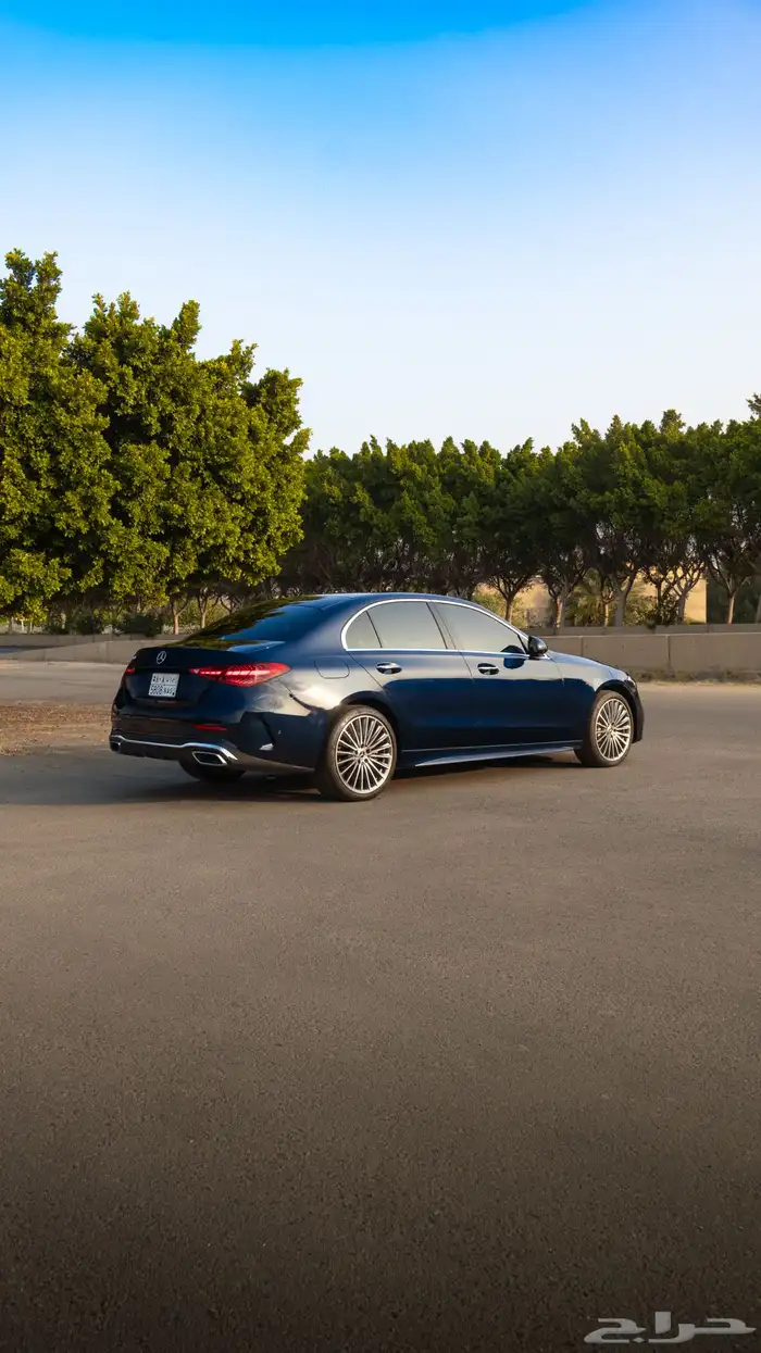 مرسيدس C300 ( شبه اصفار ) 8