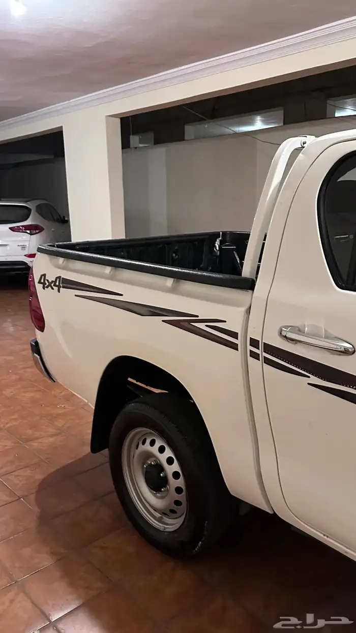 هايلوكس غمارتين دبل بنزين 2022 14