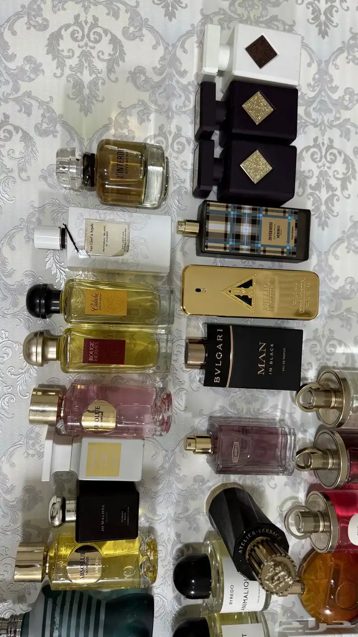 عطور اصليه ماركات بكراتين وبعضها بدون كراتين بربع القيمه 10
