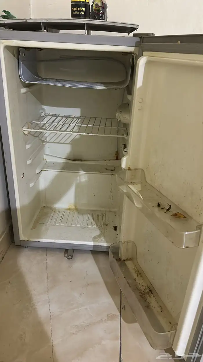 للبيع ثلاجه صغيره 1