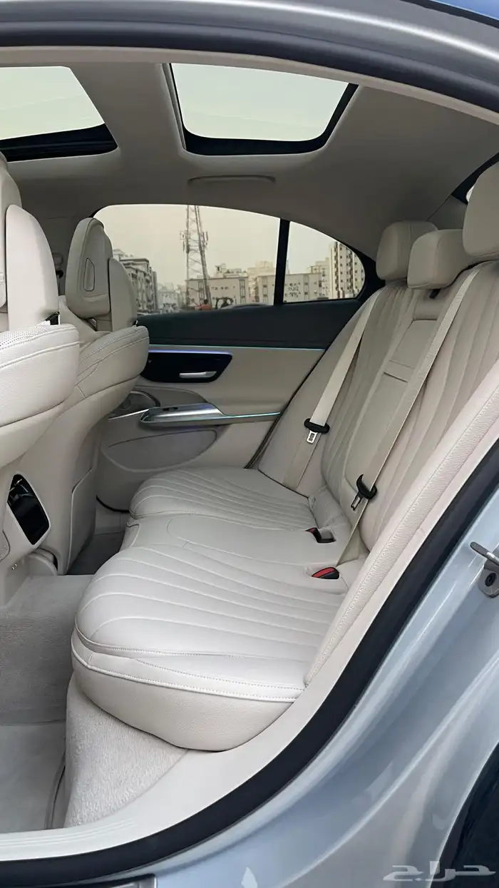 مرسيدس E300 شبه زيرو 30