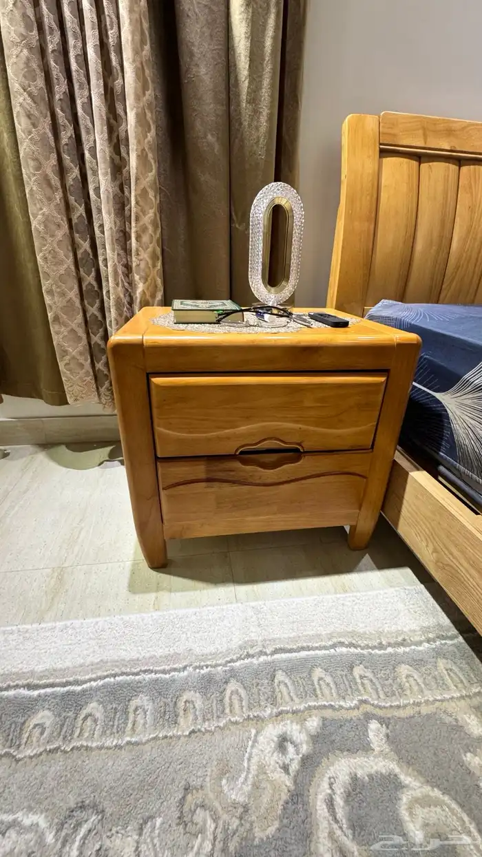 غرفة نوم كاملة للبيع بحالة ممتازة 5