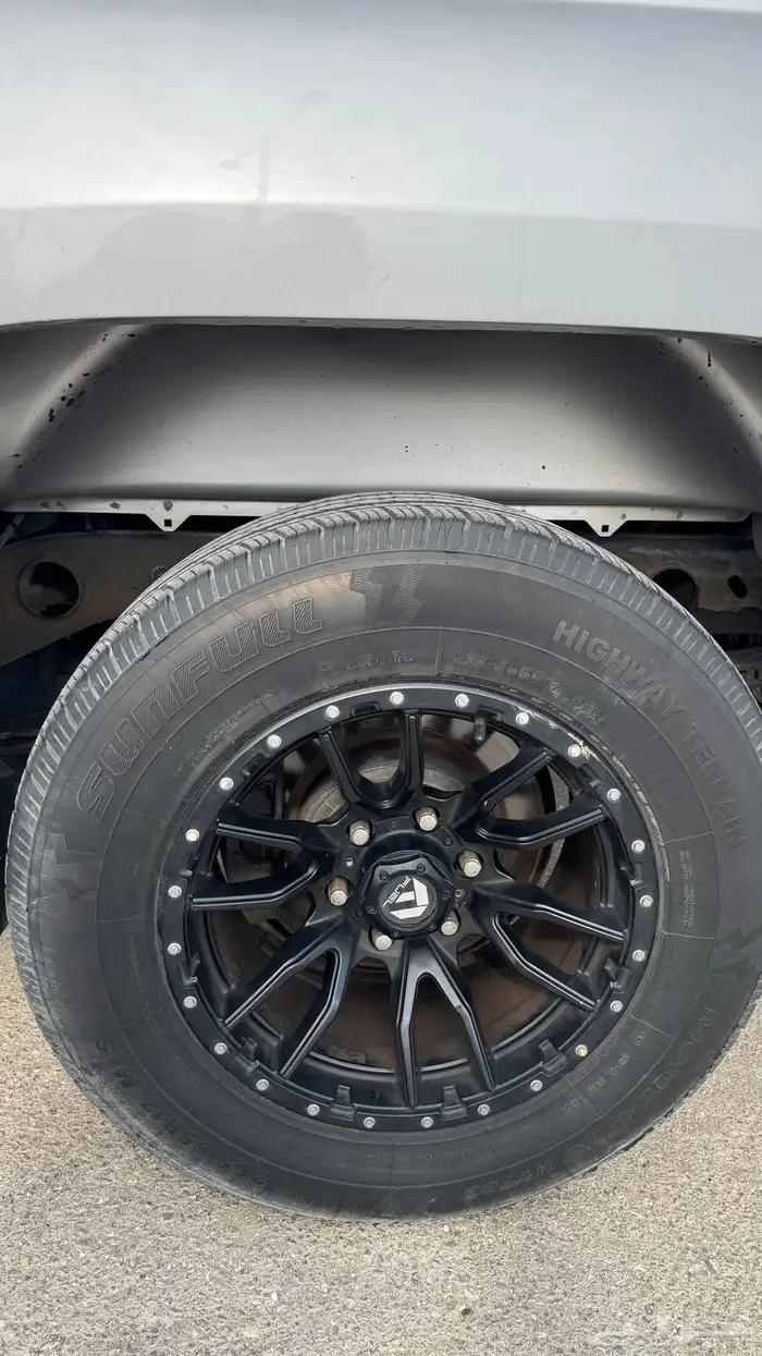 شفورلية سلفرادو 2015 دبل نظيف جدا 22