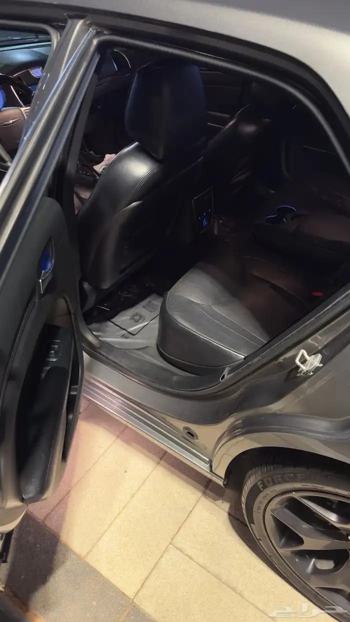 كلايزر 2012 فل كامل V8 بحاله الوكاله 18