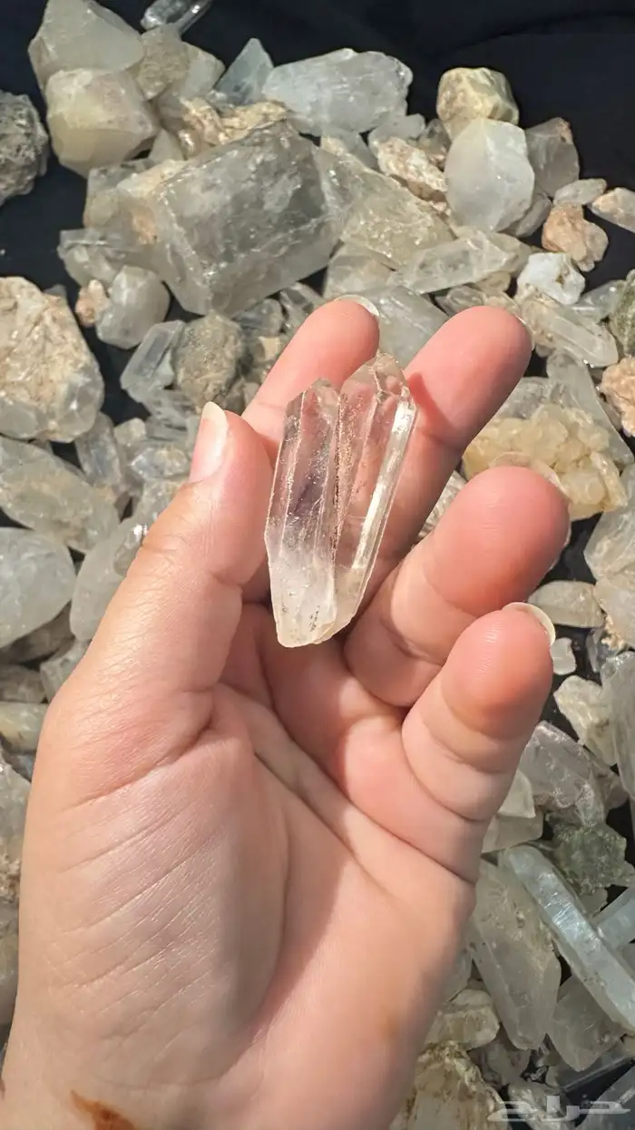 احجار مستخرجه من تحت الارض 28