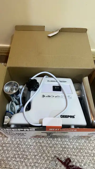 فرامه لحم جيسوس 2000 واط index