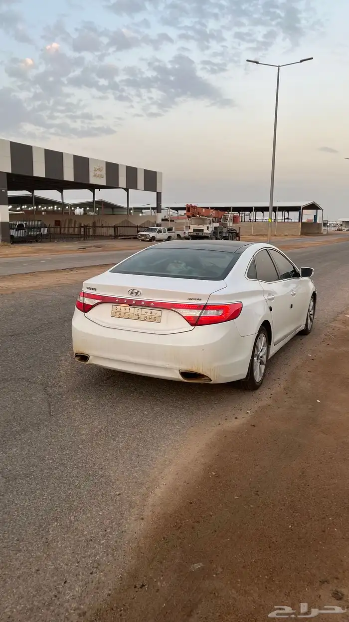 للبيع ازيرا 2013 3