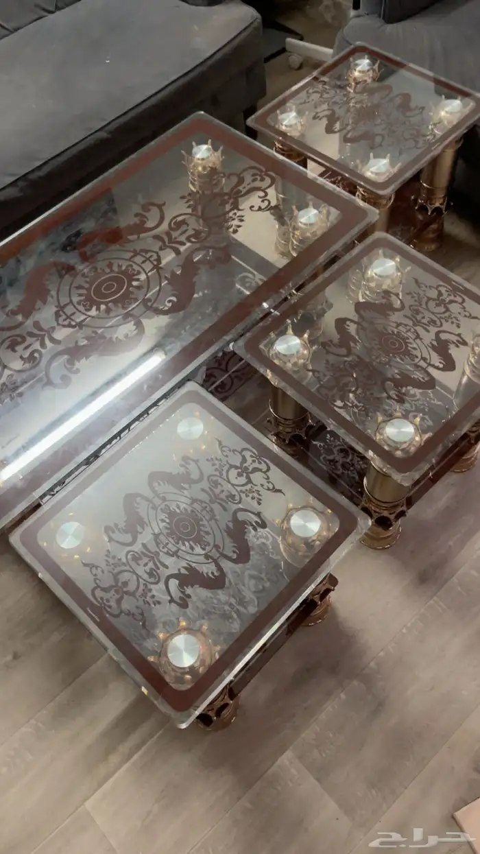 طاولات شبه جديد 1