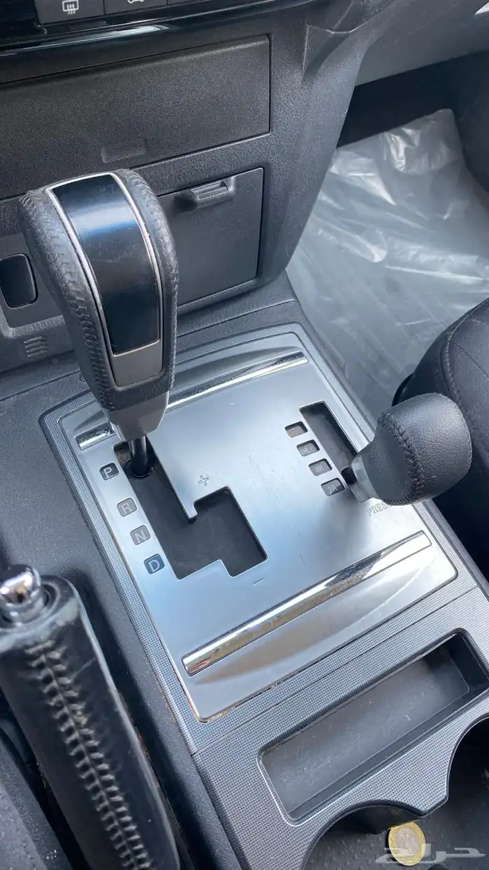 ميتسوبيشي باجيرو GLS 19