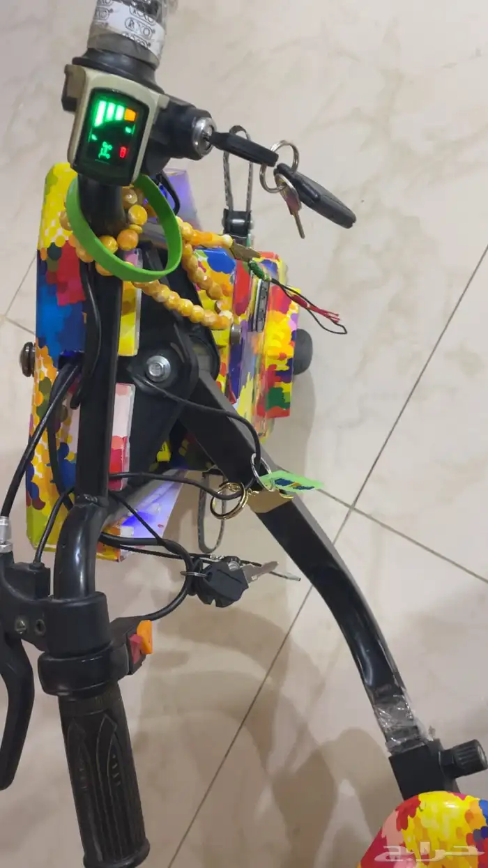 سكوتر استخدام 5 اشهر لون ملون و كهربائي مع شاحنه ب 250 2