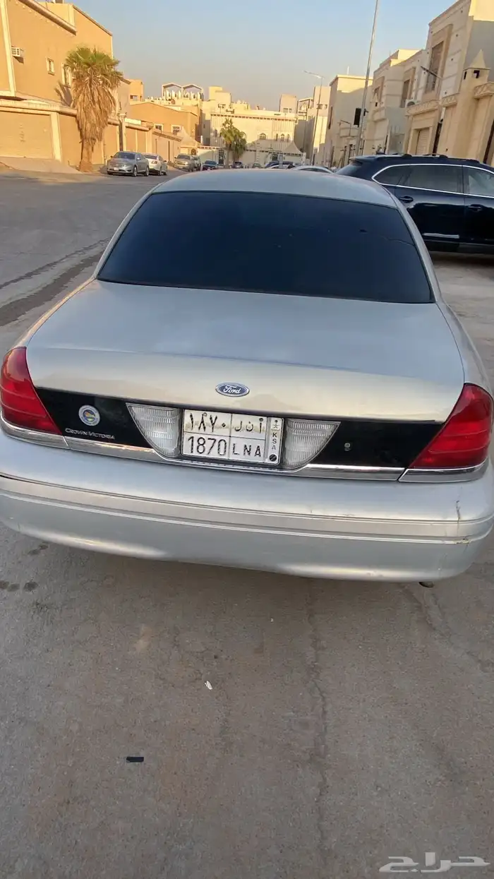 للبيع فور شد بلد على يوجد طقه يسار واضح بصوره مع 8