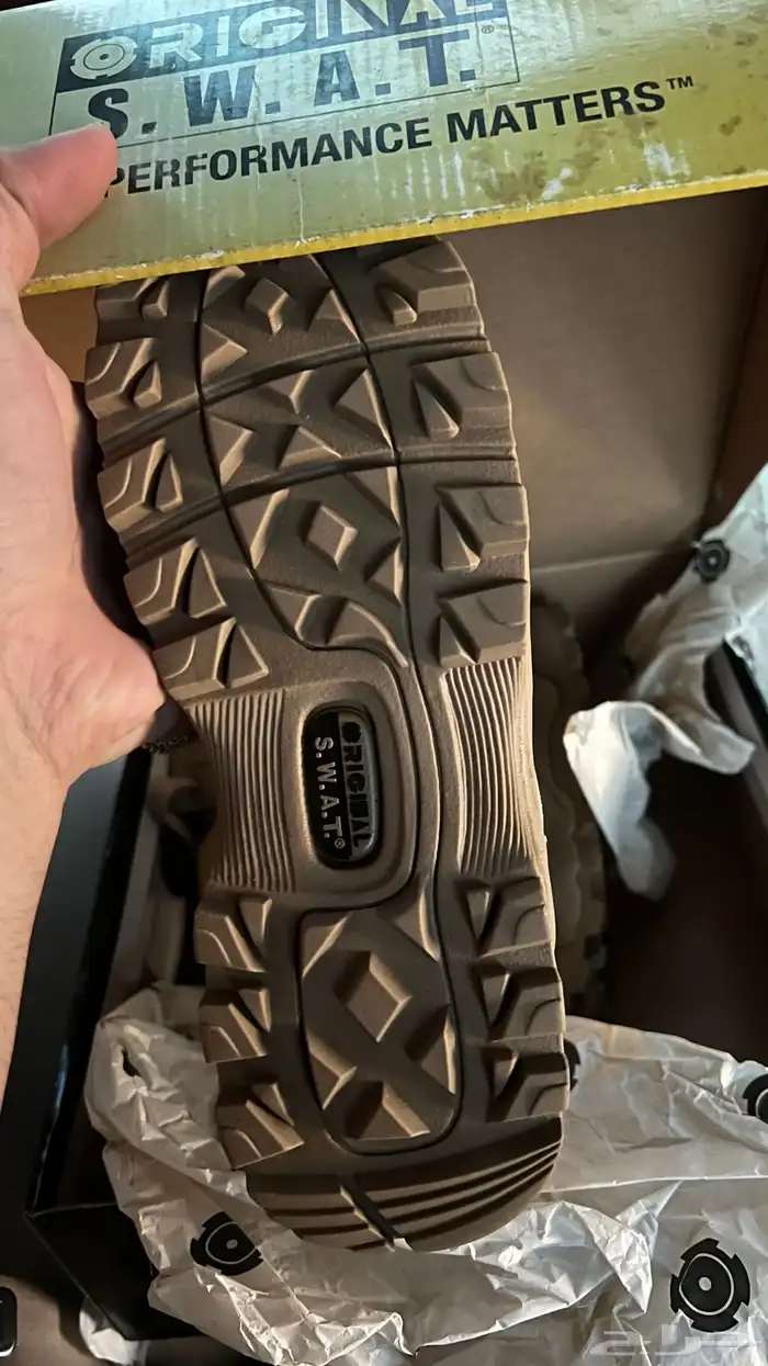 للبيع بسطار عسكري 1