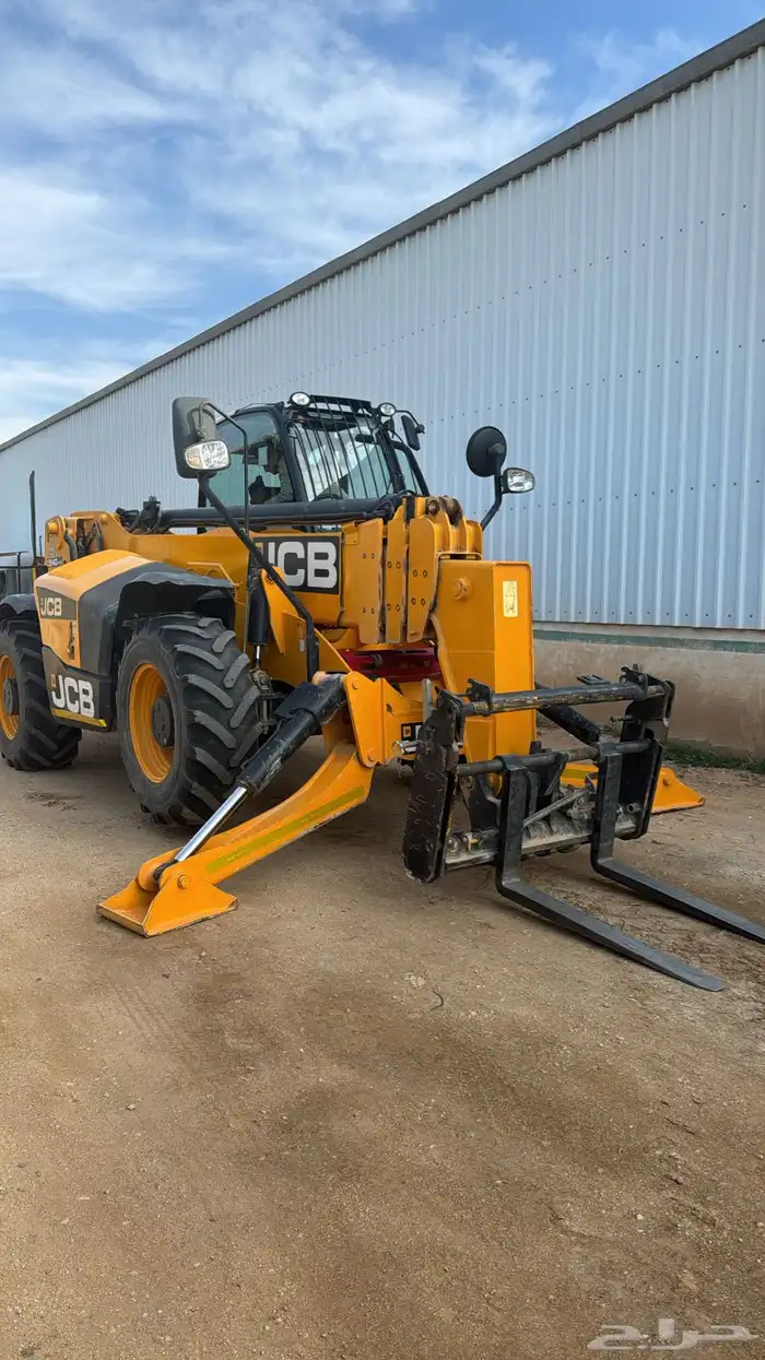 رافعة تلسكوبية 17 متر 2016 (ايجار شهري -سنوي ) 0