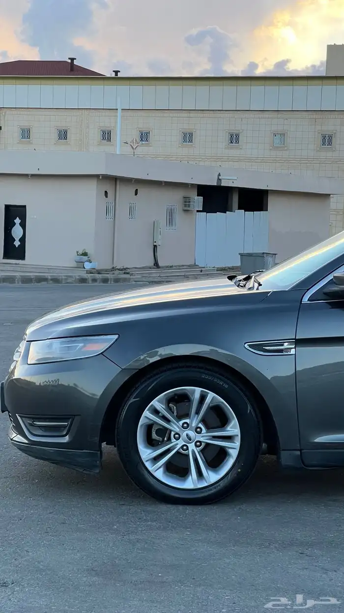 فورد تورس 2015 sel 8