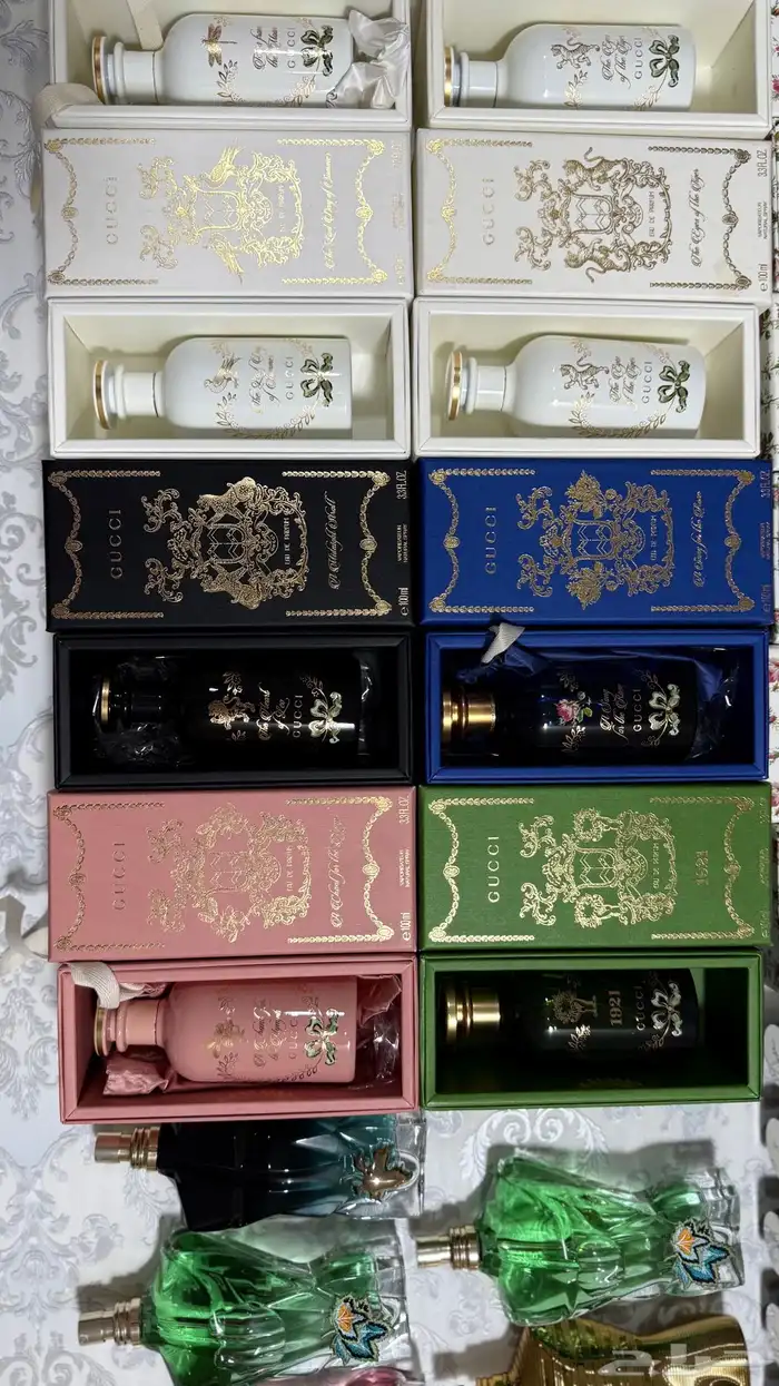 عطور اصليه ماركات بكراتين وبعضها بدون كراتين بربع القيمه 4