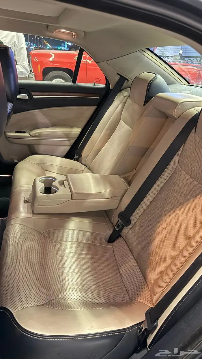 كرايسلر 2018 V8 31