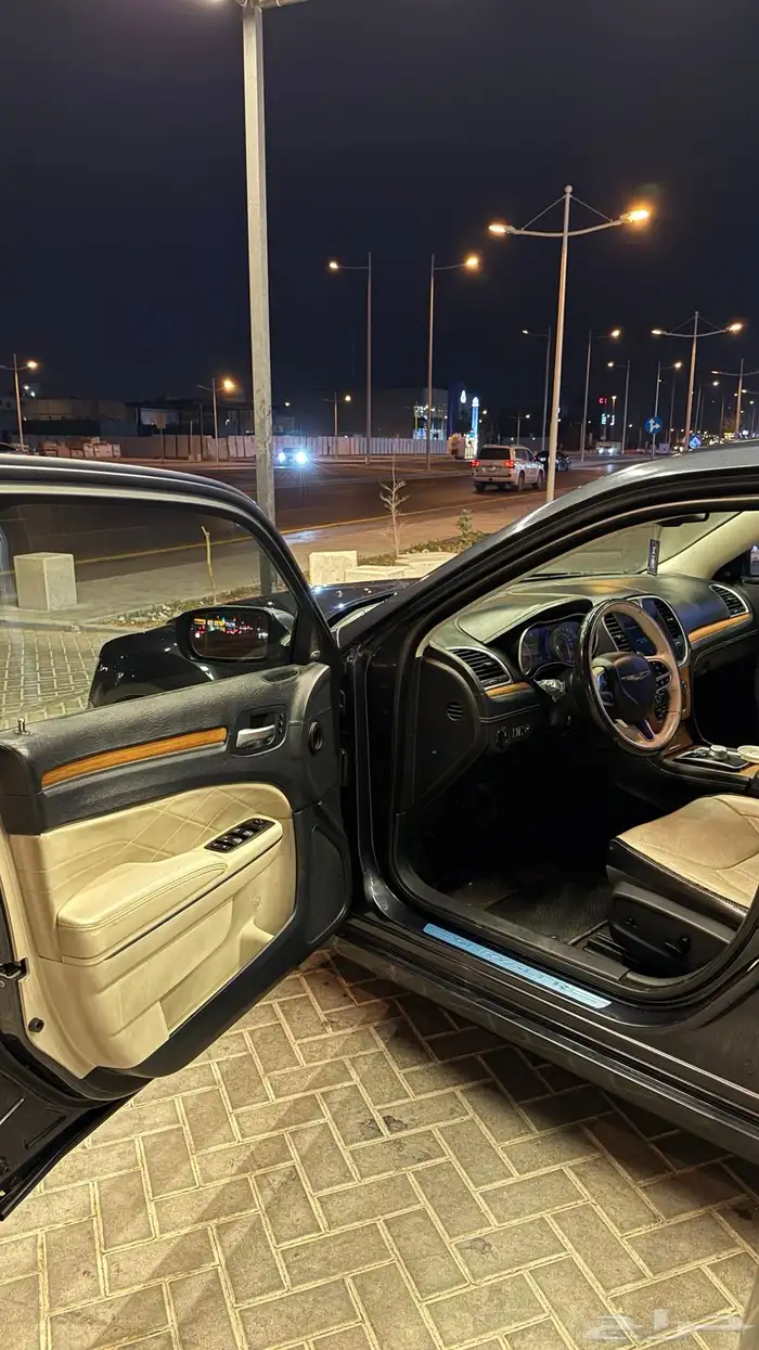 كرايسلر 2018 V8 8