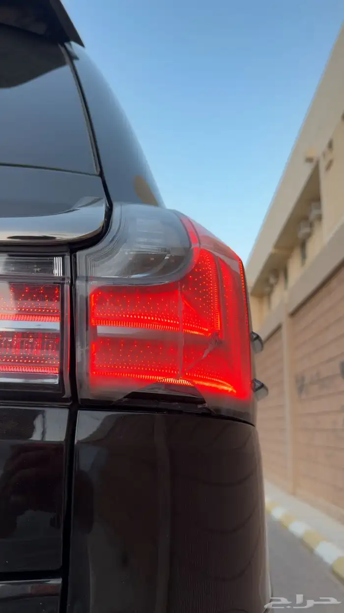 لكزس بلاك اديشن 8