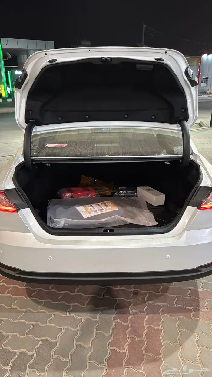 تويوتا كامري E ستاندر بنزين 2025 10