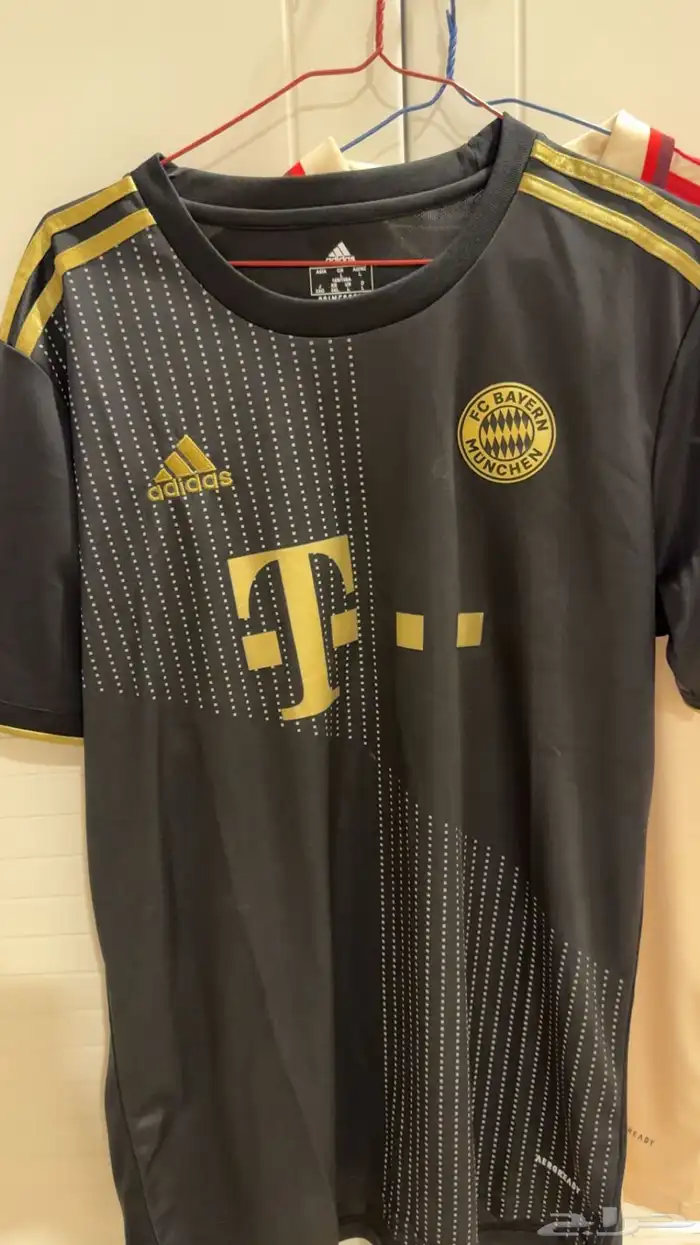 مجموعة تيشيرتات كروية 2