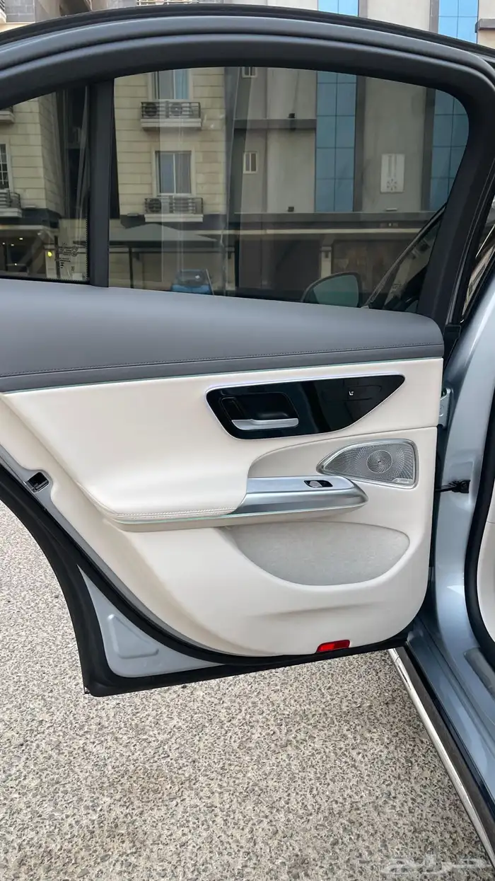 مرسيدس E300 شبه زيرو 31