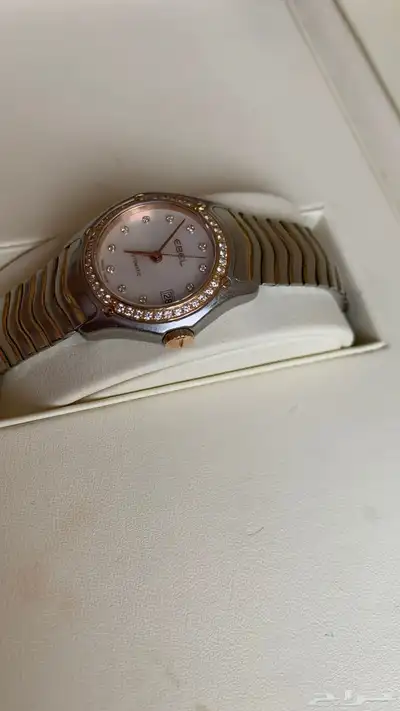 ساعة يد نسائية index