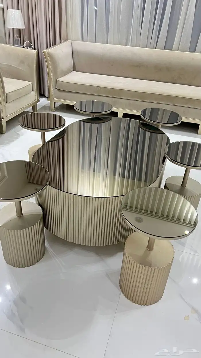 طاولة نضيفة مره 0