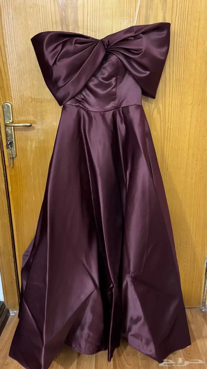 فستان عنابي 1