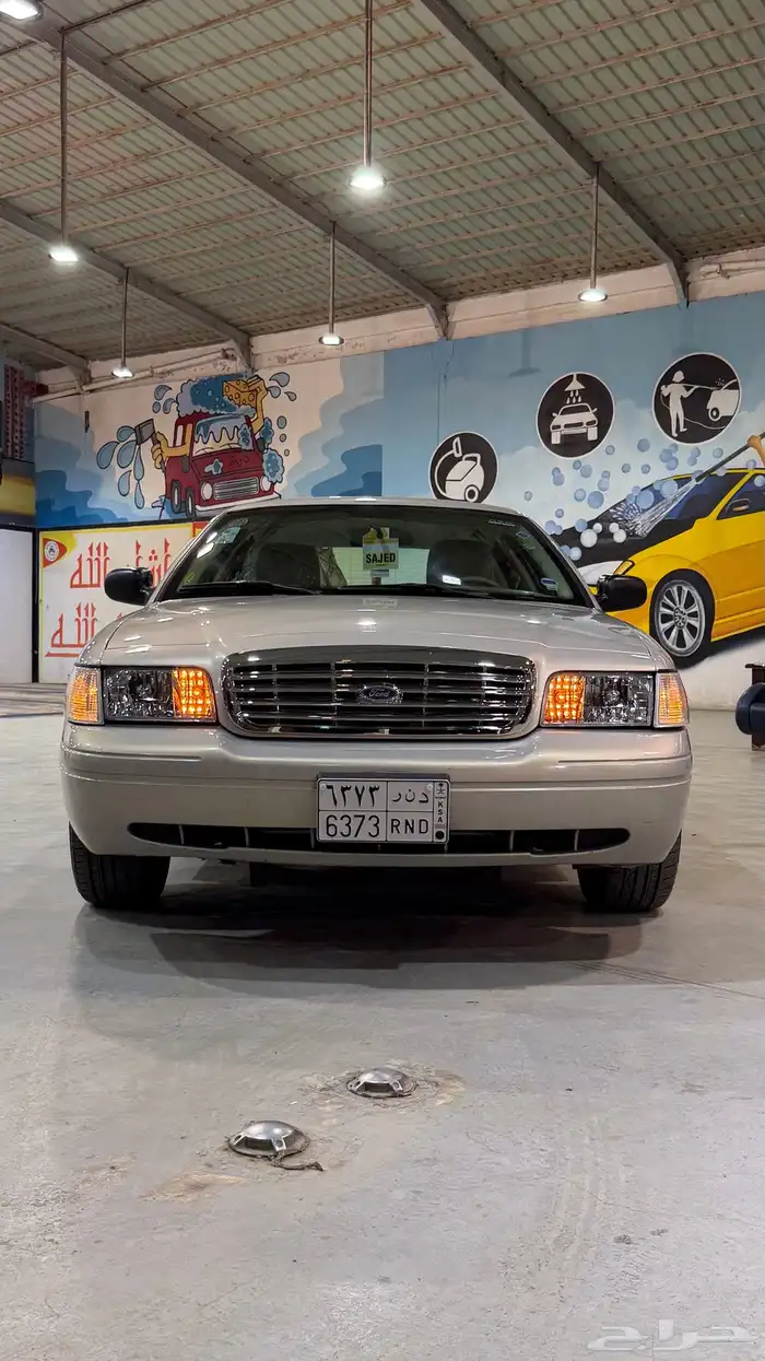 فورد  فكتوريا 2011 5