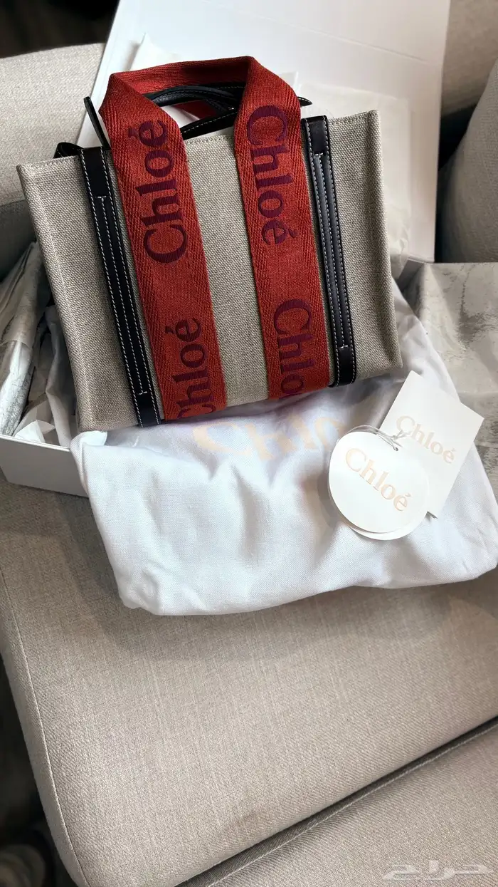 شنطه كلوي شبه جديده نظيفه جدا 1