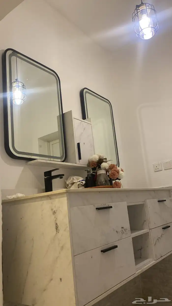 دولاب مع السرير ثلاجة برادة سخان مغسلة 4