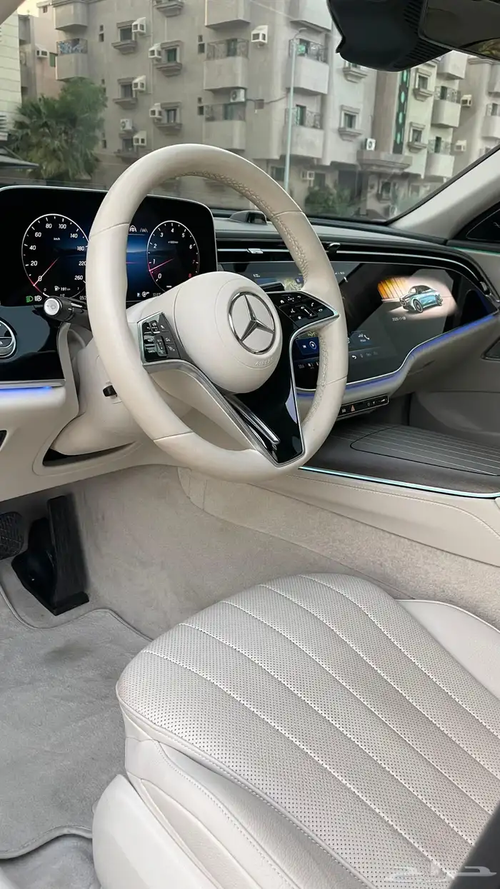 مرسيدس E300 شبه زيرو 26