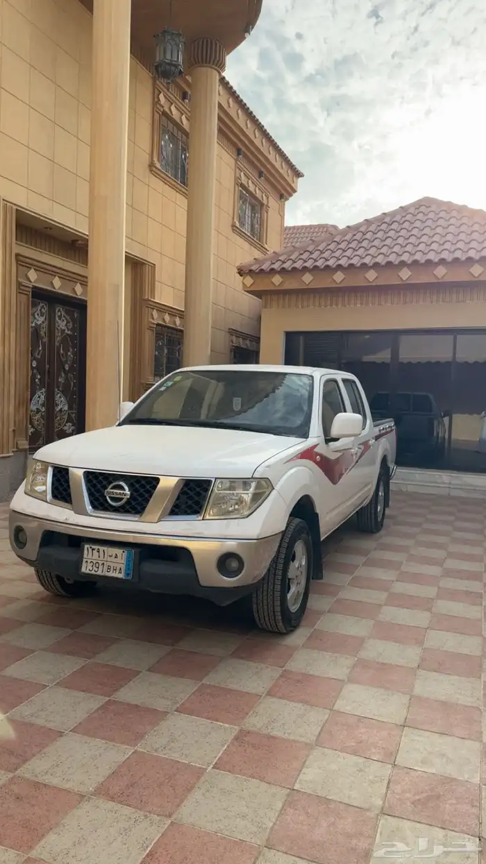 نيسان نافارا 2015 0