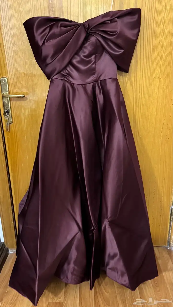 فستان عنابي 2