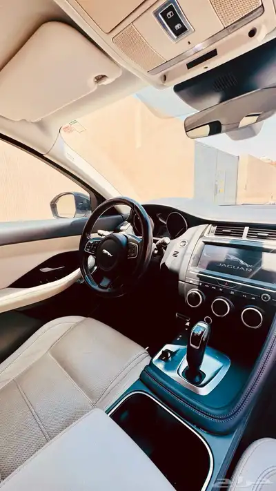 جاكور اي بيس في حالة ممتازة Jaguar e-pace in great con index