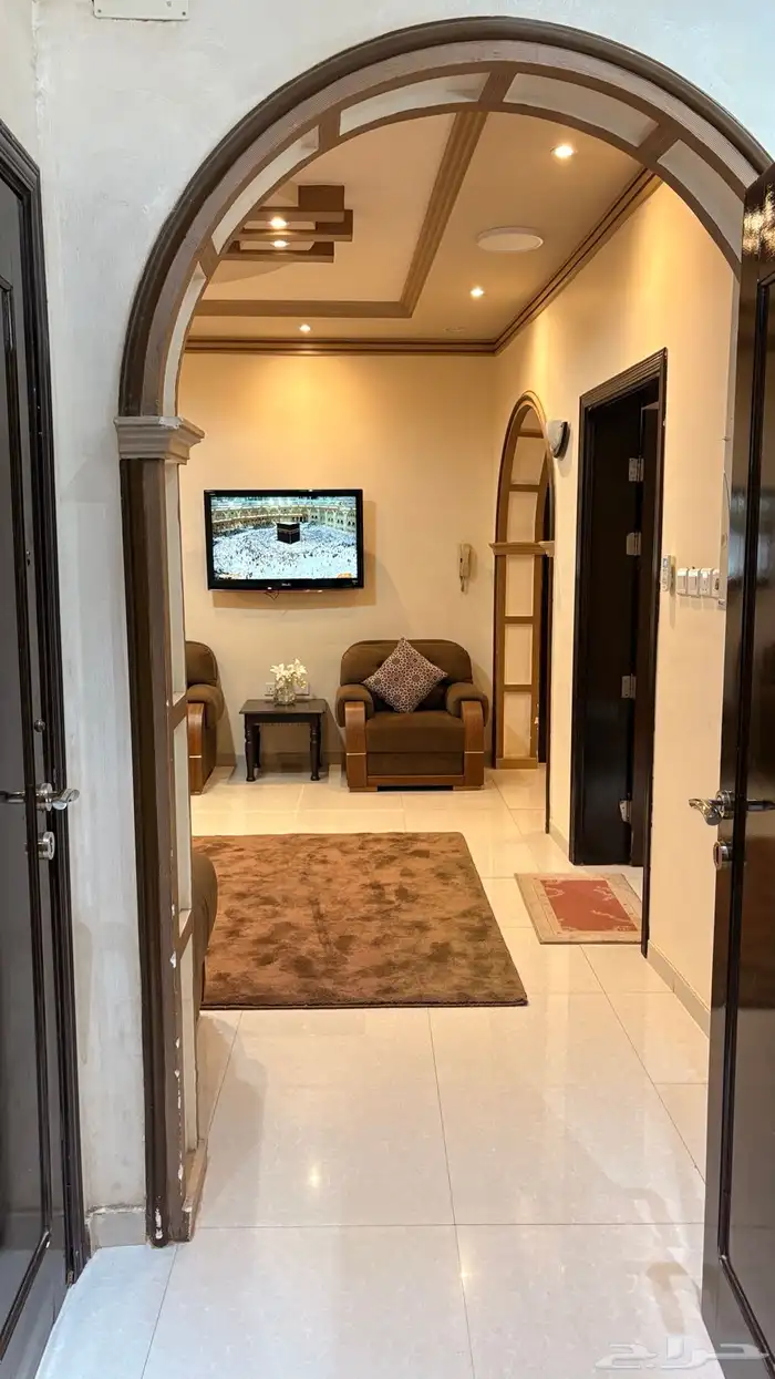 شقة مفروشة فاخرة في حي شوران 3غرف 2