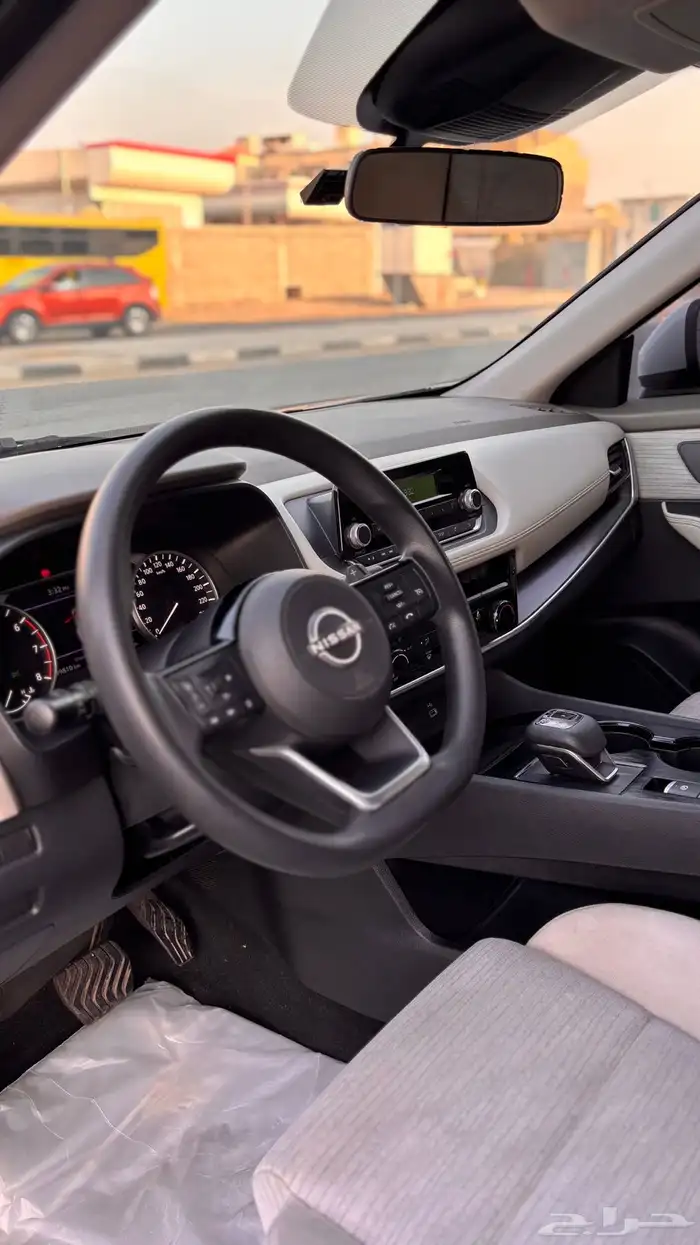 نيسان اكس تريل 7