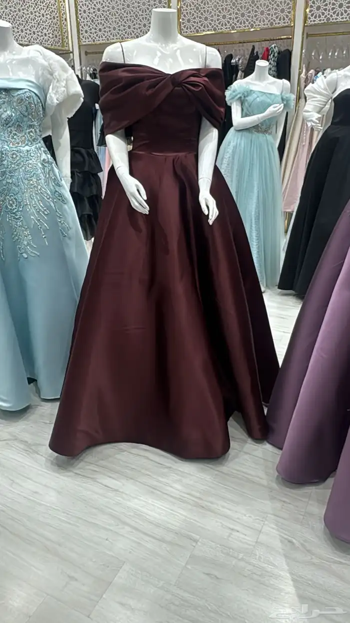 فستان عنابي 0