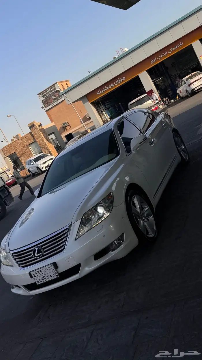لكزز LS460 لارج 3