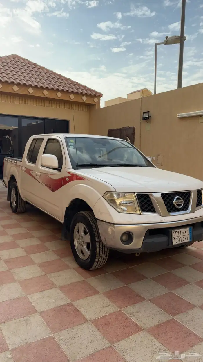 نيسان نافارا 2015 2