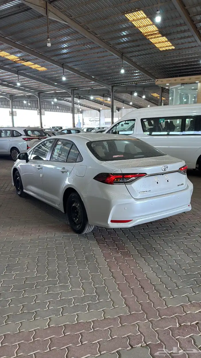 تويوتا كورلا فئة XLI ستاندر بنزين 2026 3